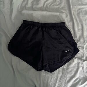 Black Nike shorts